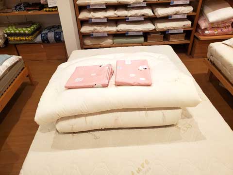 サイズオーダー保育所のお昼寝用手作り掛布団、敷布団 三重県熊野市向井ふとん店