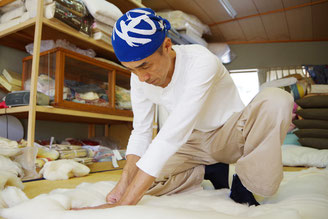 オーダーメイド手作りコタツ布団、手作り布団、打ち直し、向井ふとん店、三重県、尾鷲、紀北町、紀宝町、南伊勢、御浜町、大紀町、志摩市、伊勢市、和歌山県の新宮市、那智勝浦町、田辺市、串本町、白浜町、古座川町、太地町、すさみ町,