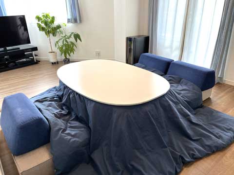 兵庫県よりご注文、大きなテーブルタイプのコタツに合わせてオーダーメイド、手作りコタツ布団 三重県熊野市向井ふとん店