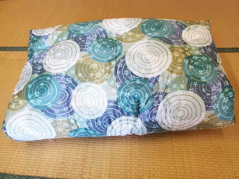 ベットマットレスの上に敷く薄くて軽い手作り敷布団 三重県熊野市向井ふとん店