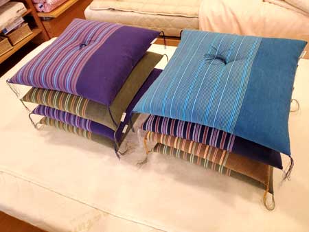 退職記念品にオーダーメイド市木木綿座布団 向井ふとん店