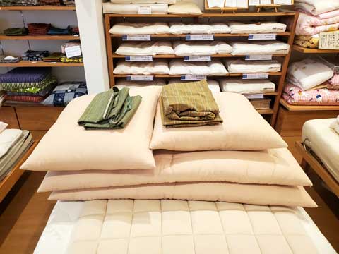 三重県伝統品市木木綿座布団と長座布団 向井ふとん店