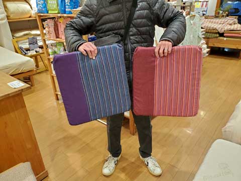 ご両親のクリスマスプレゼントに市木木綿お尻が痛くない座布団　三重県熊野市向井ふとん店