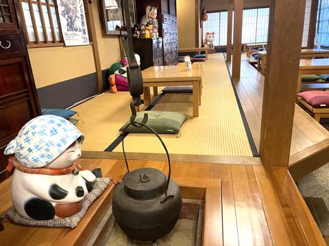 伊勢おかげ横丁、招福茶屋市木木綿座布団 三重県熊野市向井ふとん店