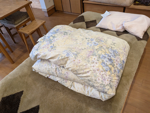 長年使ってきた羽毛肌布団（ダウンケット）の仕立て替えリフォーム　三重県熊野市向井ふとん店