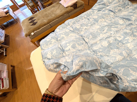 ボリュームが無くなってきた羽毛布団の仕立替えリフォーム　三重県熊野市向井ふとん店