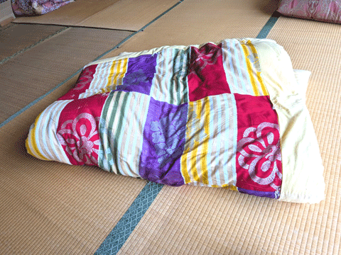 使わない掛け布団を打ち直してコタツ布団に作り替え 三重県熊野市向井ふとん店